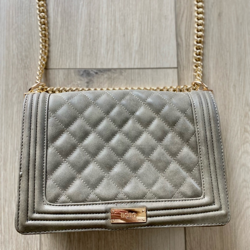 BCBG Olive Green Quilted Purse - Picture 5 of 9